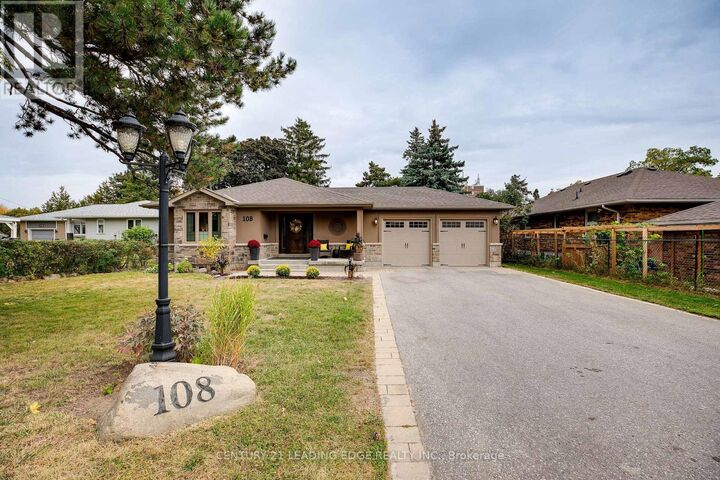 Photo de la propriété:  108 Robinson Street  ON L3P 1P1 