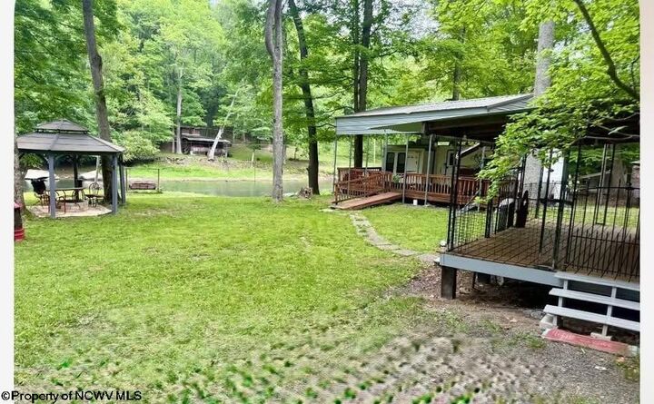 Property Photo:  1050 McGee Lane  WV 26238 