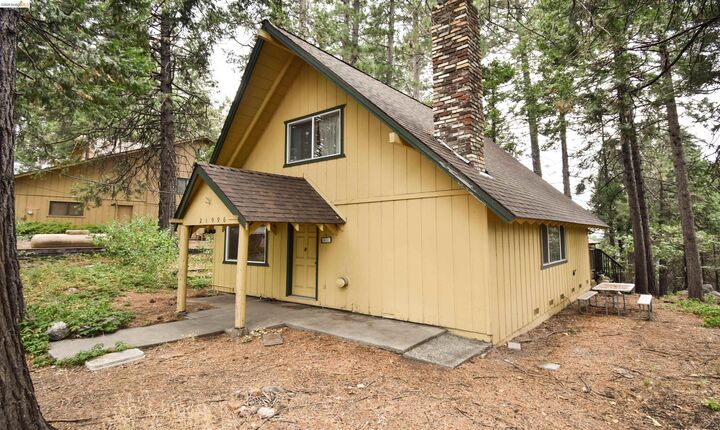 Property Photo:  21996 Sunrise Dr  CA 95346 