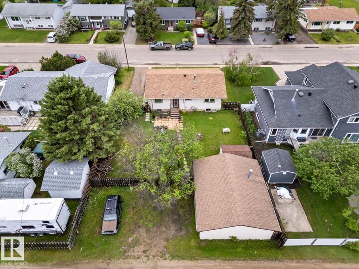 Property Photo: 4723 57A Street AB T9M 1T9