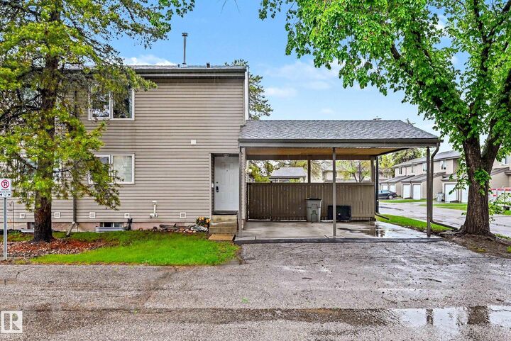 15 Akinsdale Gardens — photo 1