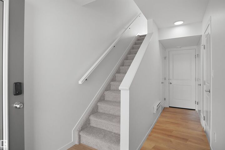 Property Photo: 7062 Rosenthal Drive NW AB T5T 7N6
