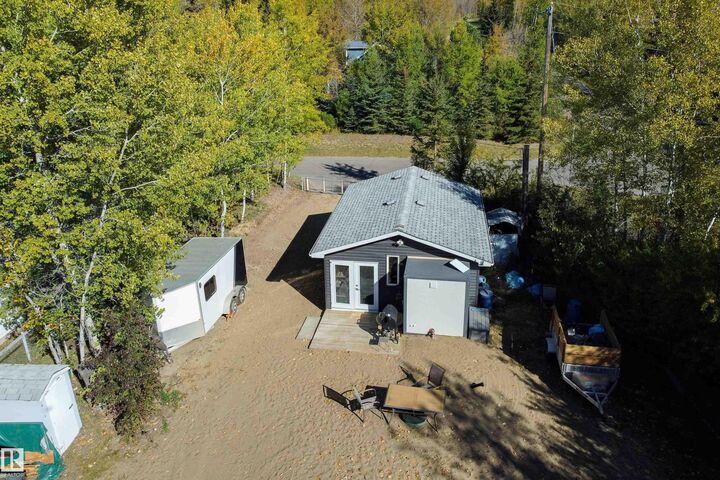 Property Photo: 55230 Rge Road 10 115 AB T8R 0K4