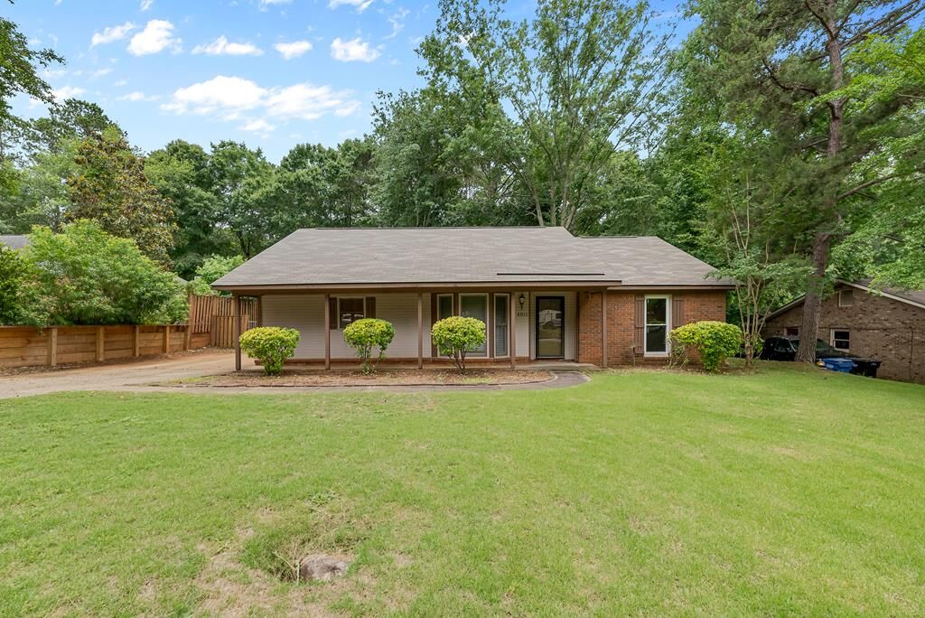 Property Photo:  4811 Bridlewood Drive  GA 31909 
