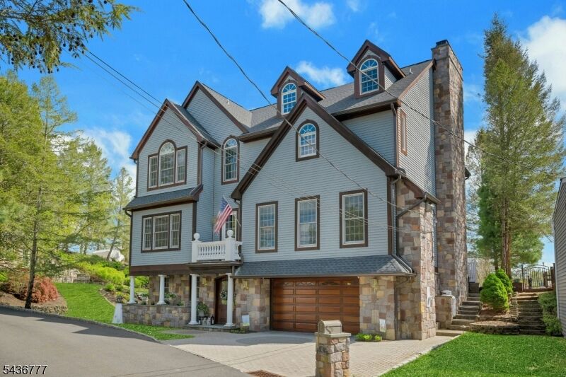 Property Photo: 10 Oakdale Ave NJ 07843