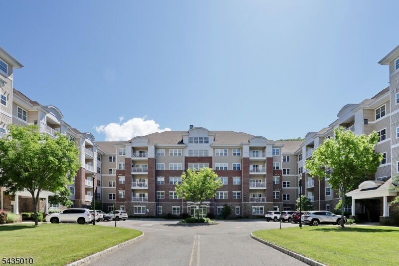 Property Photo:  3118 Warrens Way  NJ 07465 