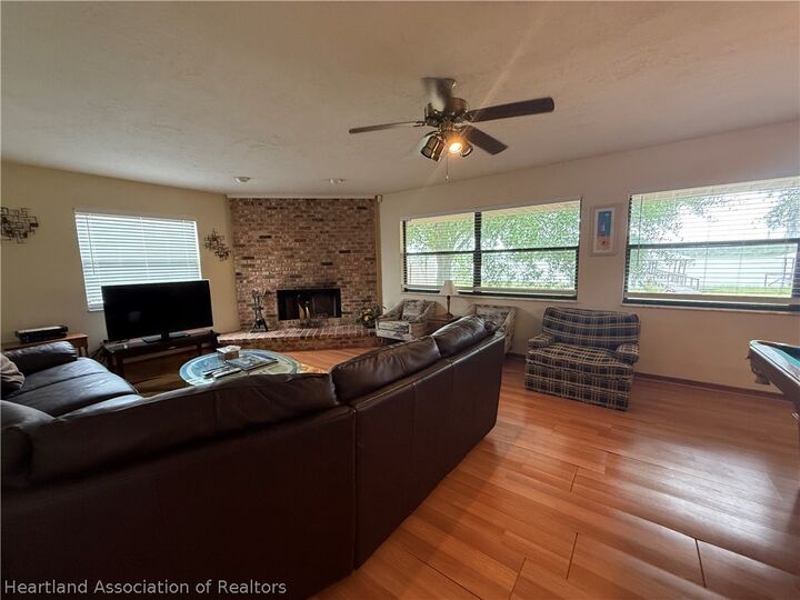 Property Photo: 3260 Popinjay Avenue FL 33852