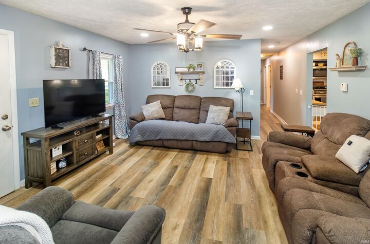 Property Photo: 121 S Tennessee Street IN 47601