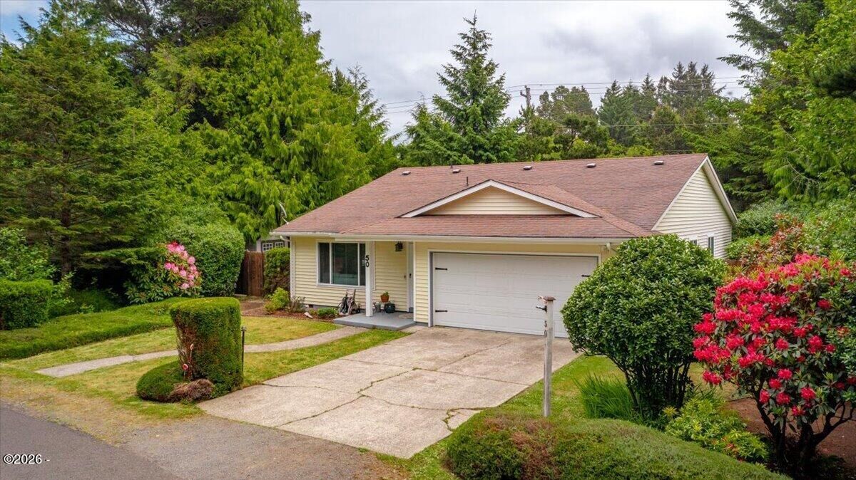 Property Photo:  50 Ridge Place  OR 97341 