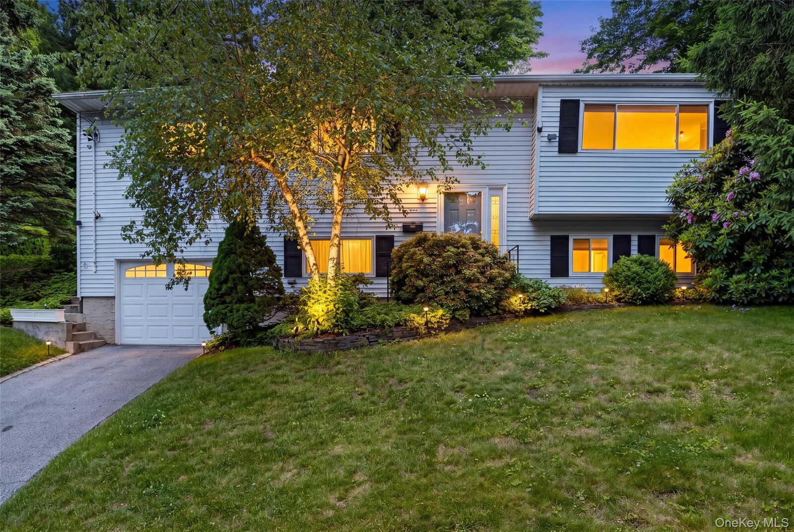 Property Photo:  4 Pamela Lane  NY 10595 