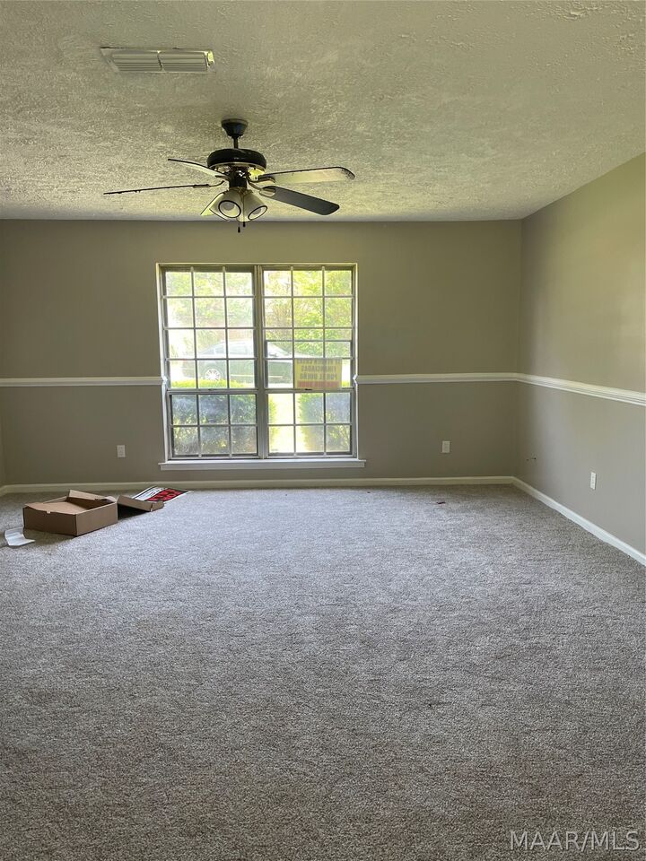 Property Photo: 518 W Wilding Drive AL 36116