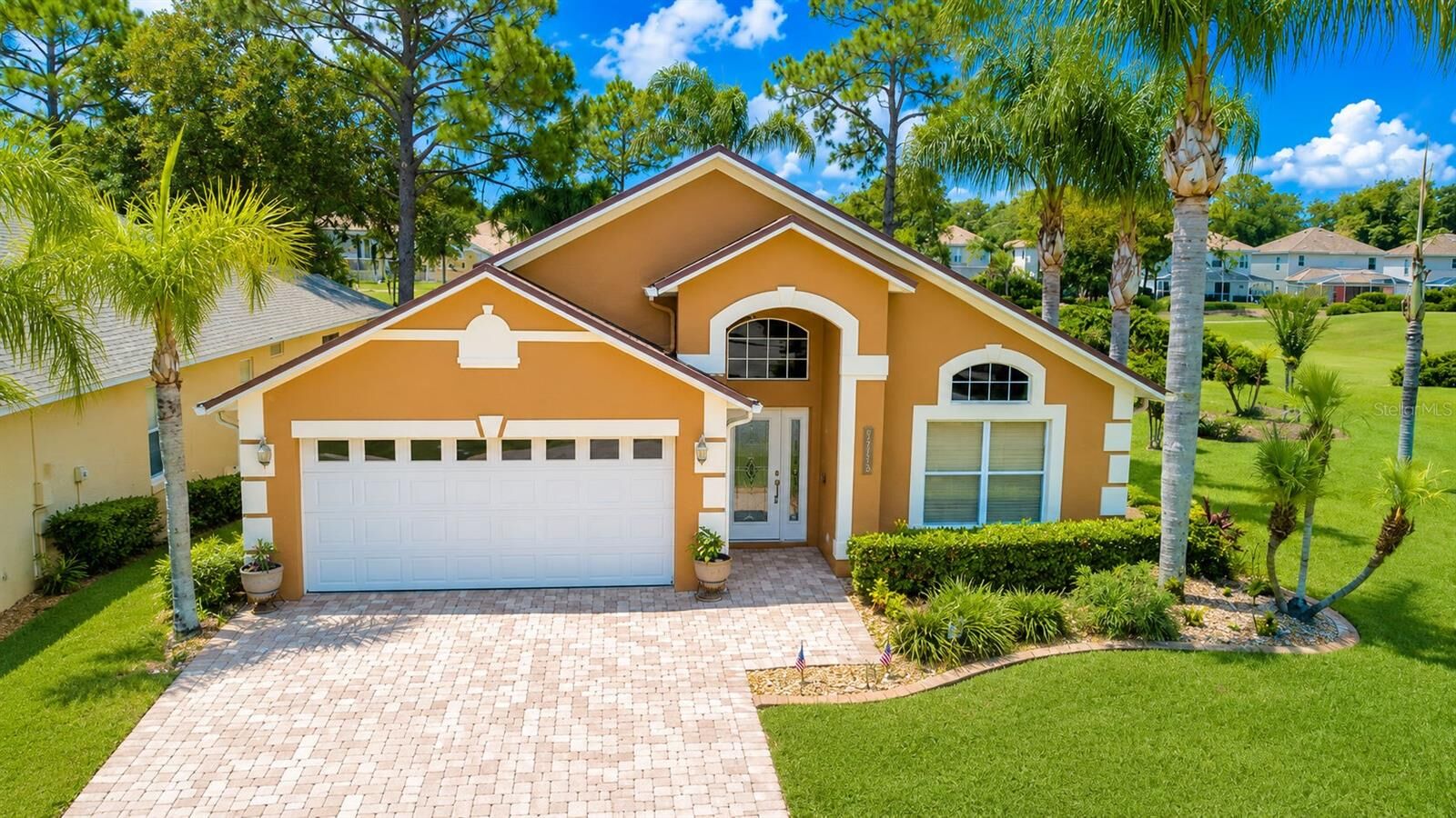 Property Photo: 2701 Kokomo Loop FL 33844