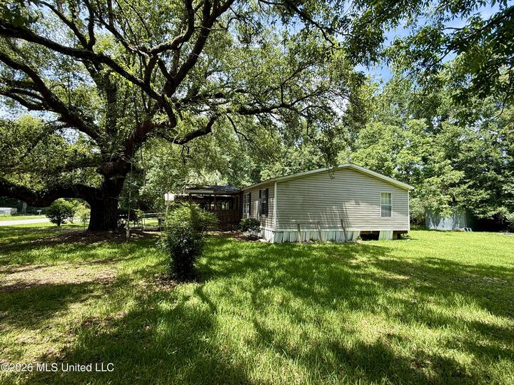 Property Photo:  5318 Lindsey Avenue  MS 39560 