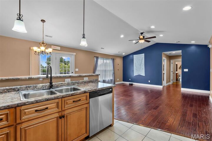 Property Photo:  509 Lyndhurst Street  MO 63755 