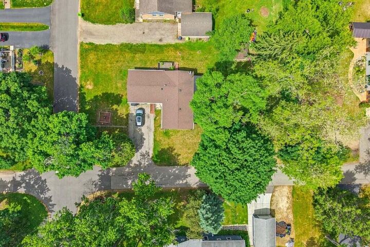 Property Photo:  325 Summer St  WI 53115 