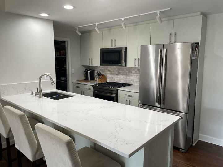 Property Photo:  