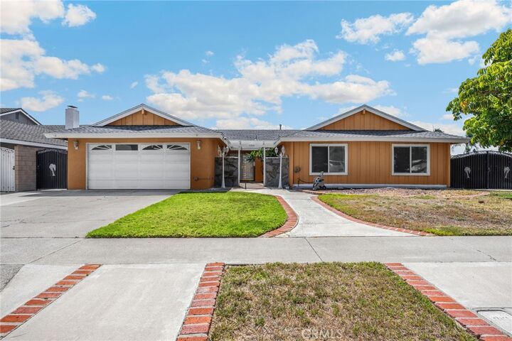 Property Photo:  1545 La Salle Circle  CA 92870 