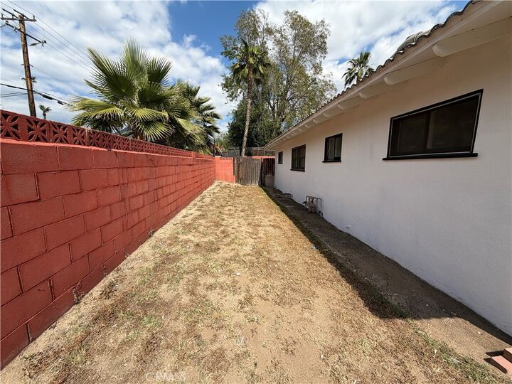 Property Photo:  5611 Golondrina Drive  CA 92404 