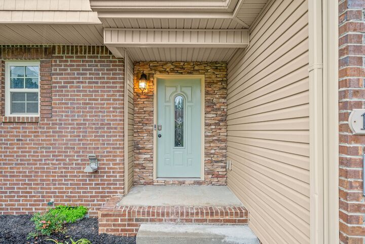 Property Photo: 1028 Sunrise Dr TN 37042