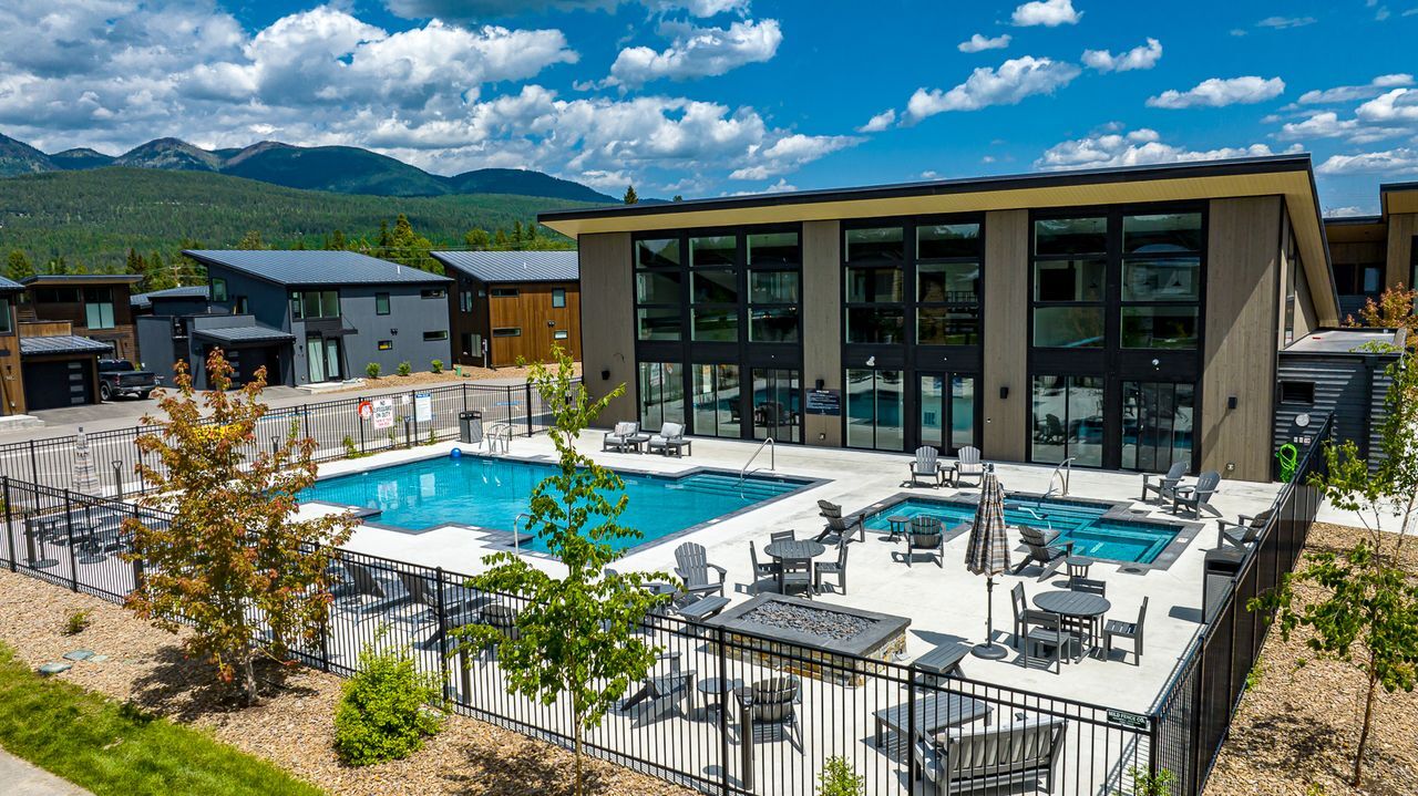 Property Photo:  86 Serpentine Circle 304  MT 59937 
