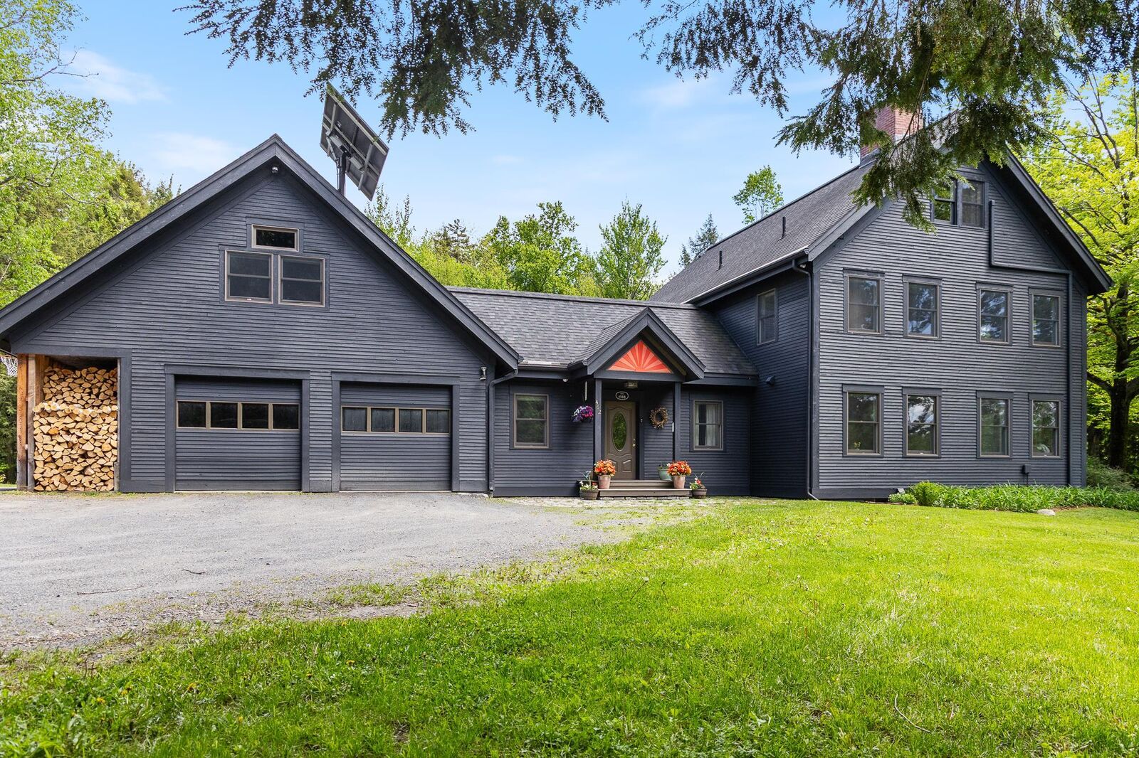 Property Photo:  462 Solar Way Drive  VT 05655 