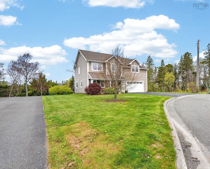 Property Photo:  51 Avondale Court  NS B1S 0E1 