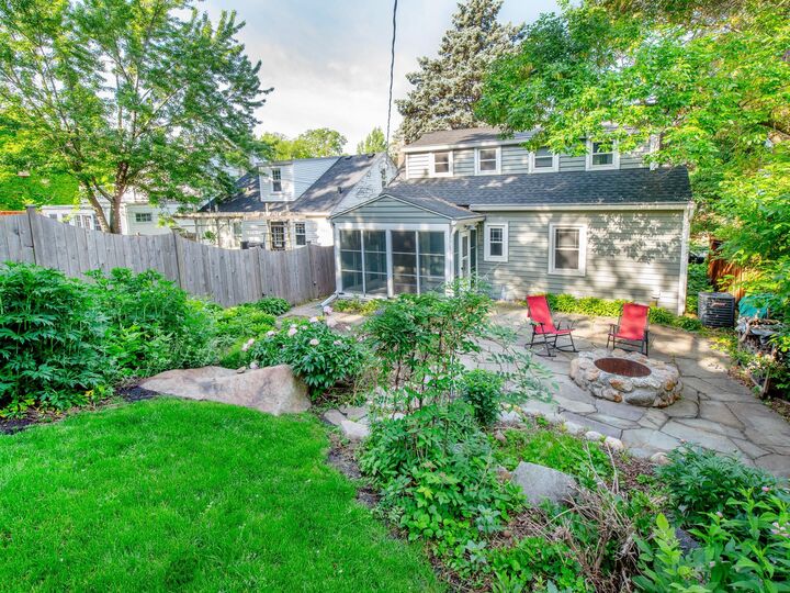 Property Photo:  436 Woodlawn Avenue  MN 55105 