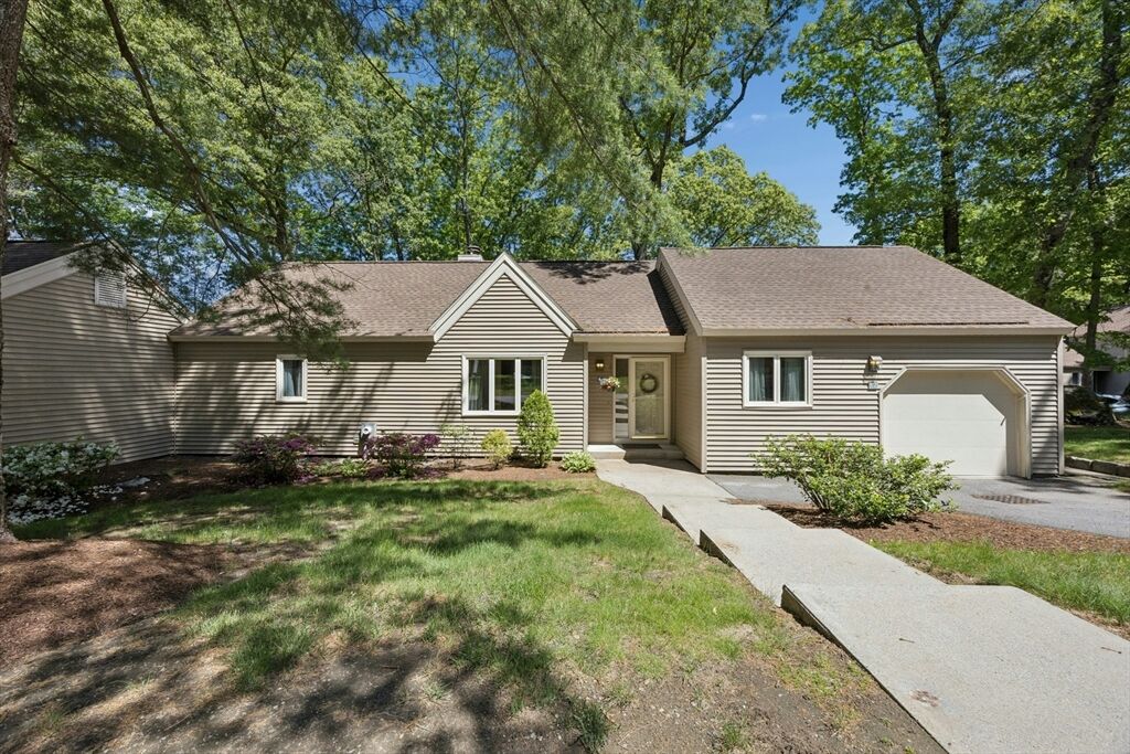 Property Photo:  12 Brandywyne 12  MA 01778 
