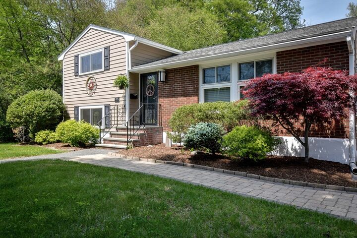 Property Photo:  29 Little Tree Lane  MA 01701 