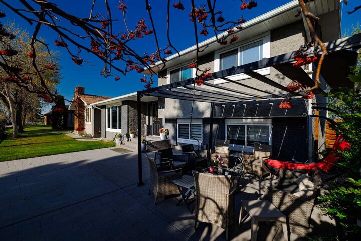 Photo de la propriété: 124 Whiteside Crescent NE AB T1Y 2A7