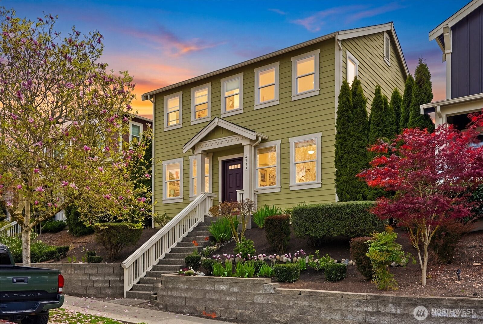 Property Photo:  2773 NE Magnolia Street  WA 98029 