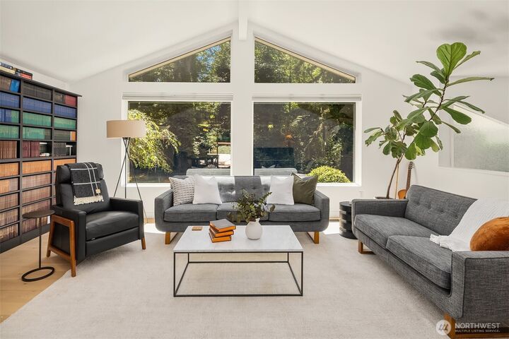 Property Photo:  604 S 302nd Street  WA 98003 