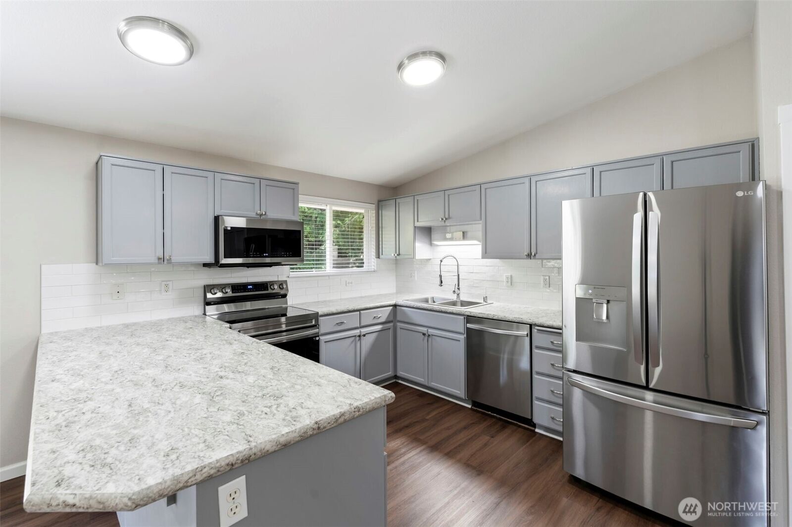 Property Photo: 2521 123rd Avenue SW WA 98512