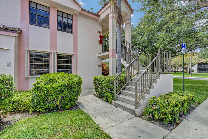 Property Photo: 3191 Leewood Terrace L138 FL 33431