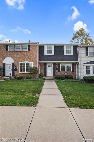 Property Photo:  19580 Crystal Lake Drive  MI 48167 