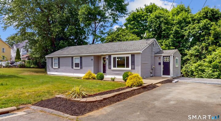 Property Photo:  40 Union St Extension  CT 06082 