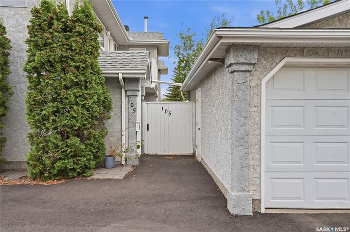 Property Photo:  615 Perehudoff Crescent 105  SK S7N 4K6 
