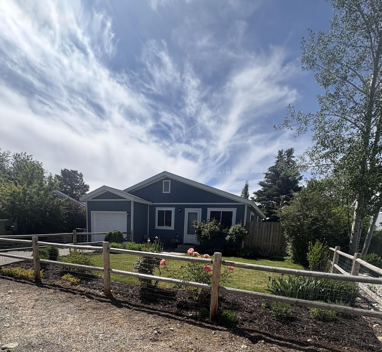 Property Photo: 940 Cherry Hill Dr ID 83333