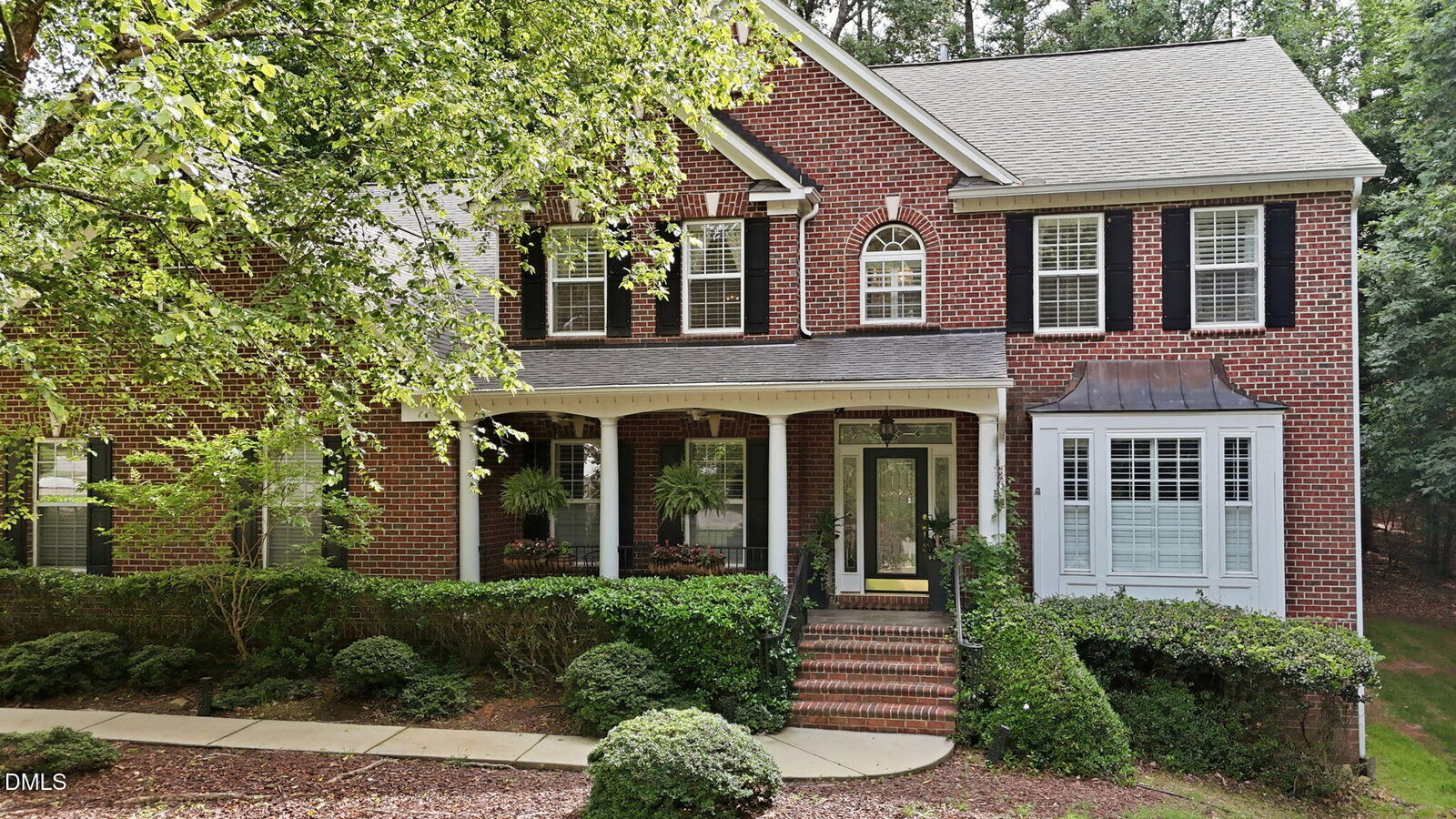 Property Photo: 1008 Old Meetinghouse Way NC 27615