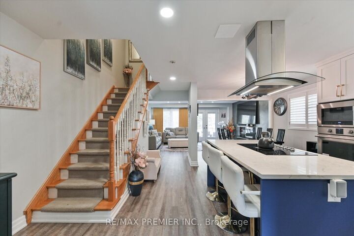 Property Photo: 60 Tumbleweed Court ON L4L 8Y6