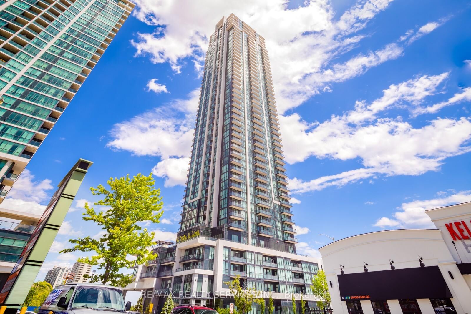 Property Photo: 3975 Grand Park Drive 1506 ON L5B 0K4