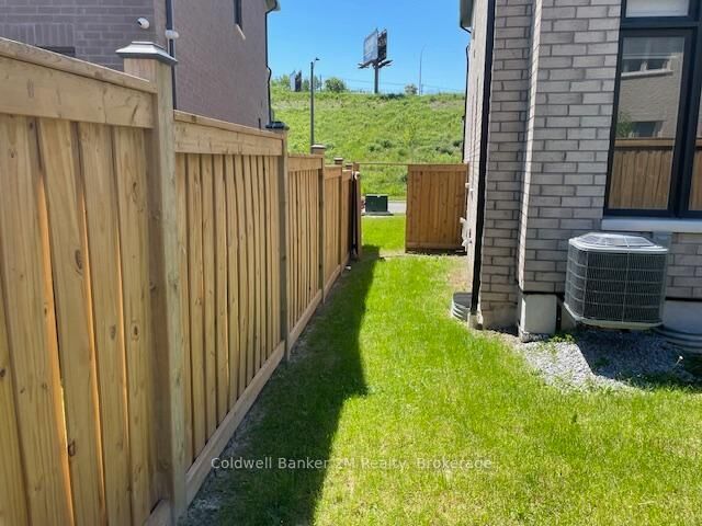 Property Photo: 136 Ogston Crescent ON L1P 0H3