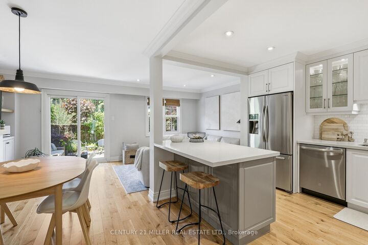 Property Photo: 1951 Rathburn Road E 66 ON L4W 2N9