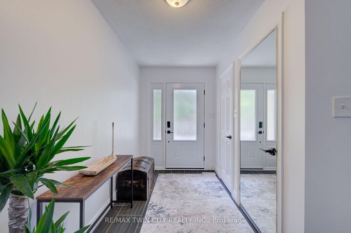 Property Photo: 375 Holiday Inn Drive 9 ON N3C 3P6