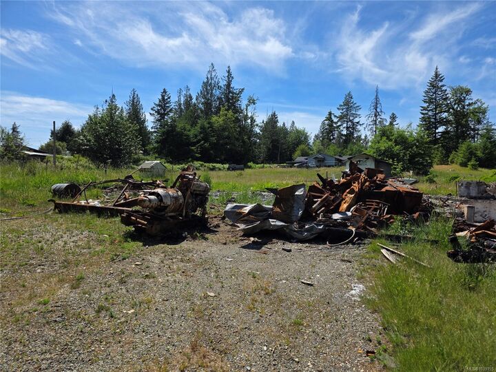 Property Photo:  8650 Bland Rd  BC V9Y 8N6 