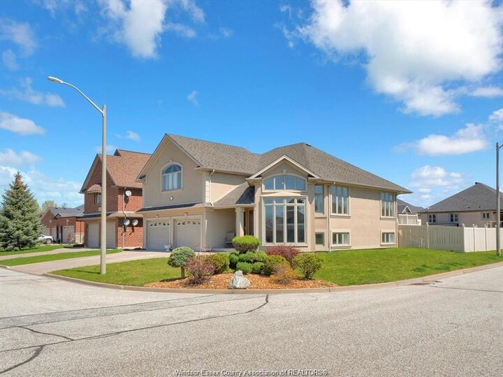 Property Photo: 144 Meconi Court ON N9K 7E9