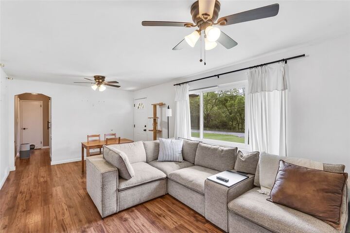 Property Photo:  468 Fairlane Blvd  PA 16141 