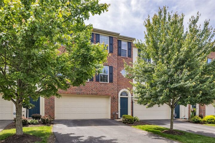 Property Photo:  284 Broadstone Dr  PA 16046 