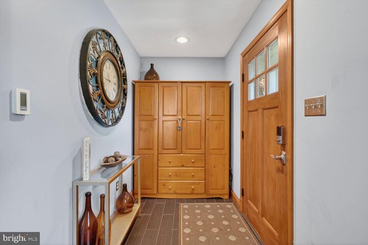 Property Photo:  4837 1st Street S  VA 22204 