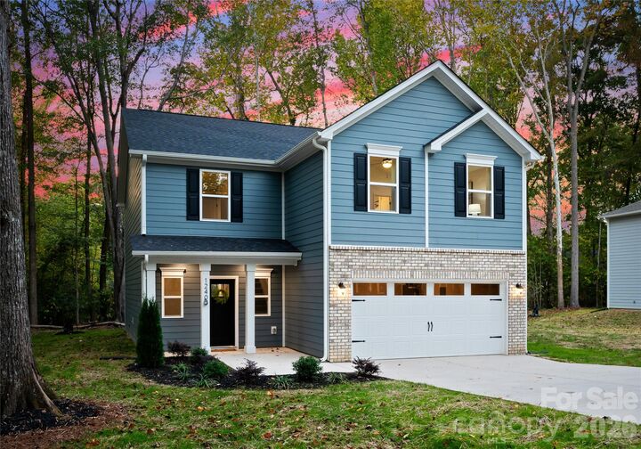 Property Photo:  433 Huntersville Concord Road  NC 28078 